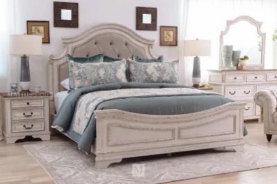 Realyn 5 Piece Queen Bedroom Set