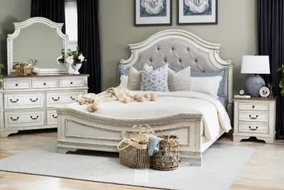 Realyn 5 Piece Queen Bedroom Set