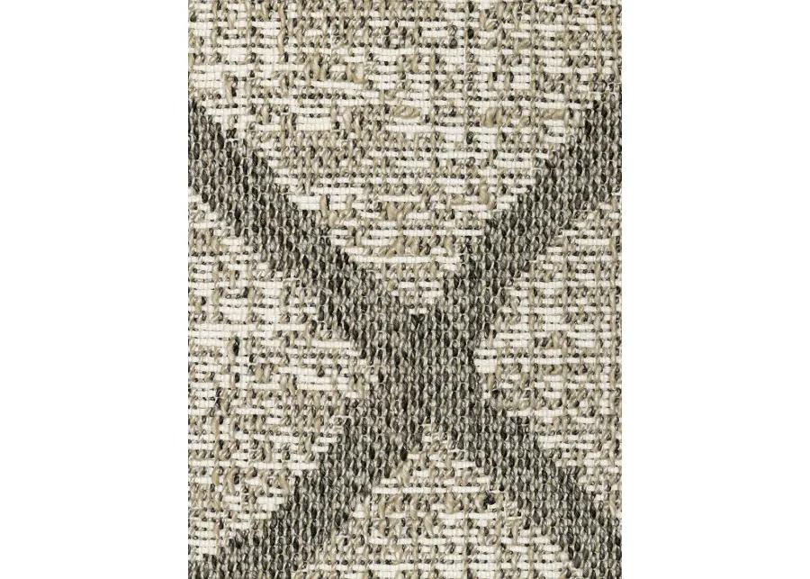 Gillian 3'3" x 5' Beige Rug