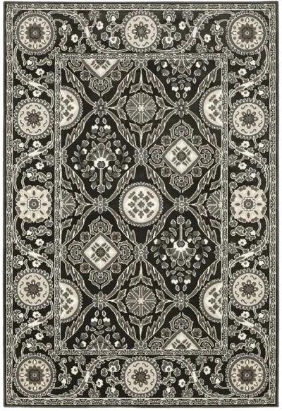 Raylan 5'3" x 7'6" Black Rug