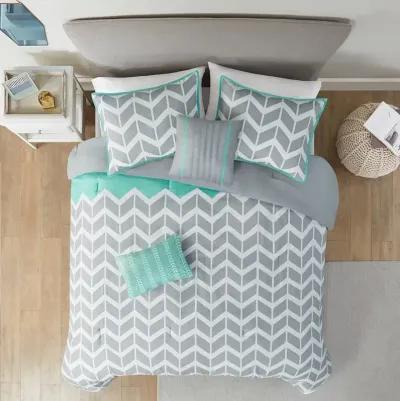 Hivvago Reversible Comforter Set in Chevron Stripe