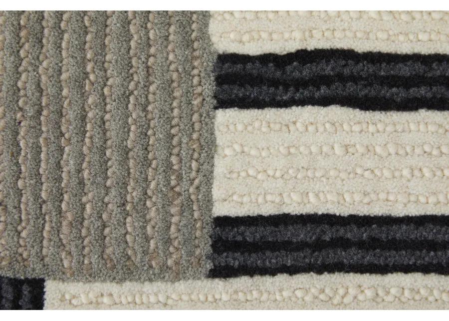 Maguire 8899F Ivory/Gray/Black 8' x 10' Rug