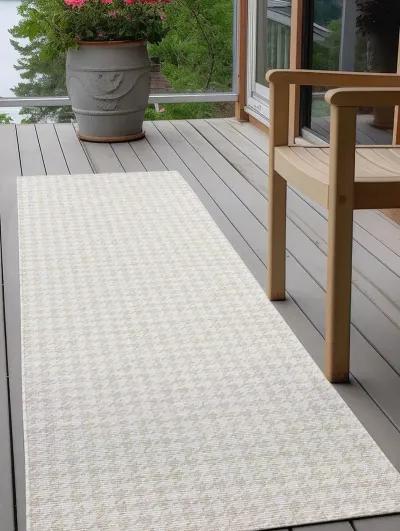 Hinton HN1 Linen 2'3" x 10' Rug