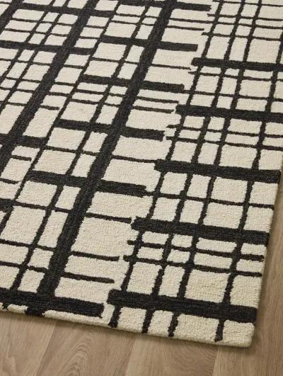 Polly POL02 Black/Ivory 5' x 7'6" Rug