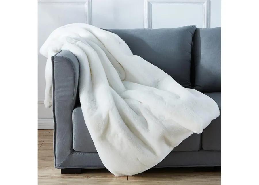 Cassilda Luxury Chinchilla Faux Fur Throw Blanket (50" x 60")