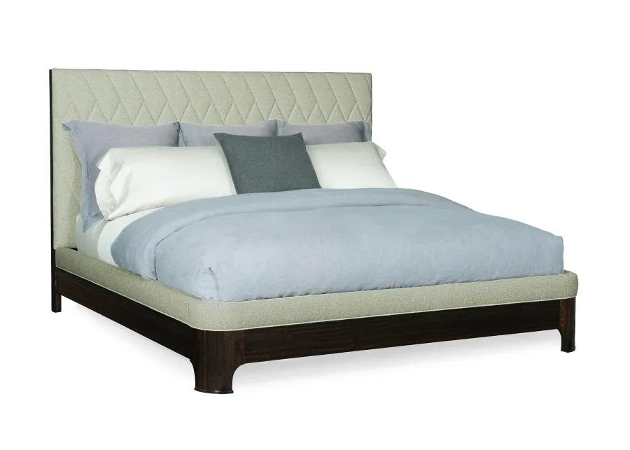 Moderne Queen Bed