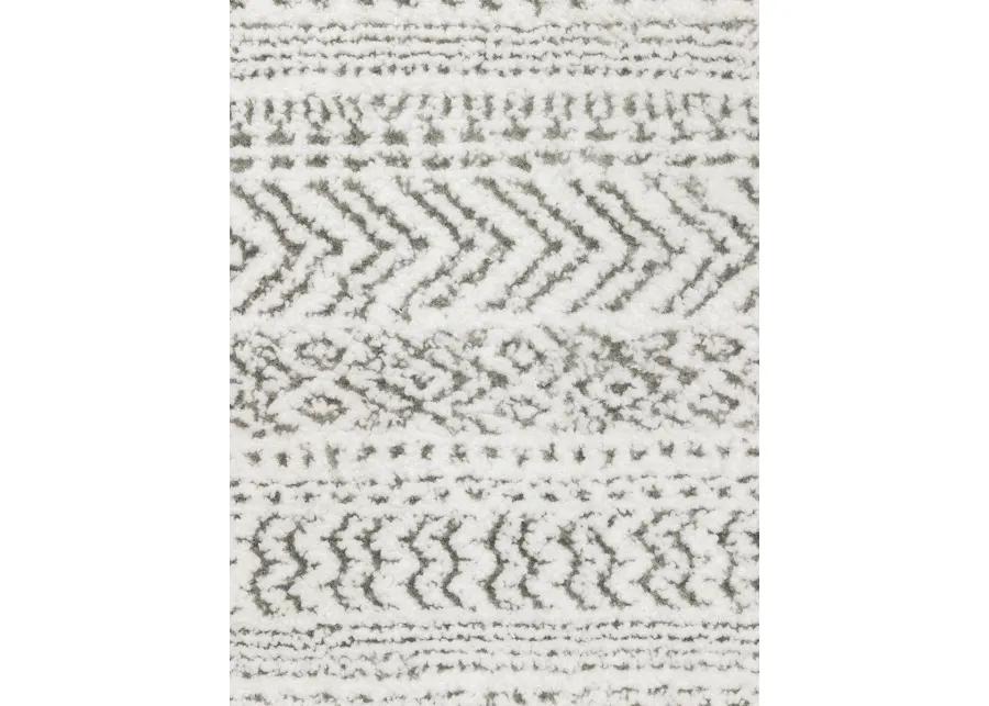 Montecito 2'3" x 7'6" White Rug