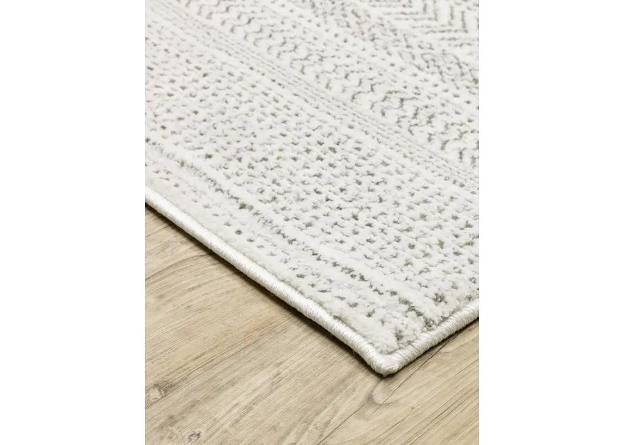 Montecito 2'3" x 7'6" White Rug