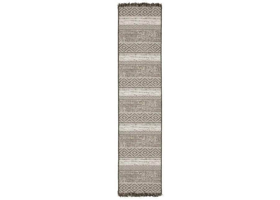 Gillian 1'10" x 7'6" Beige Rug