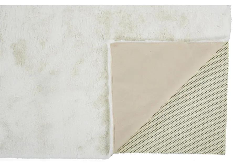 Luxe Velour 4506F White 4' x 6' Rug