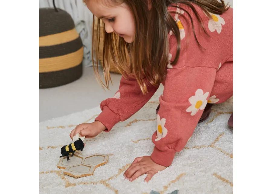 Play rug Pollination