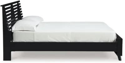 Danziar Queen Slat Panel Bed