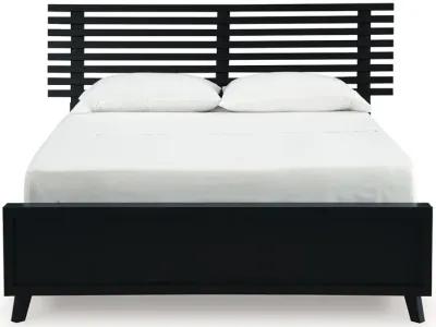 Danziar Queen Slat Panel Bed