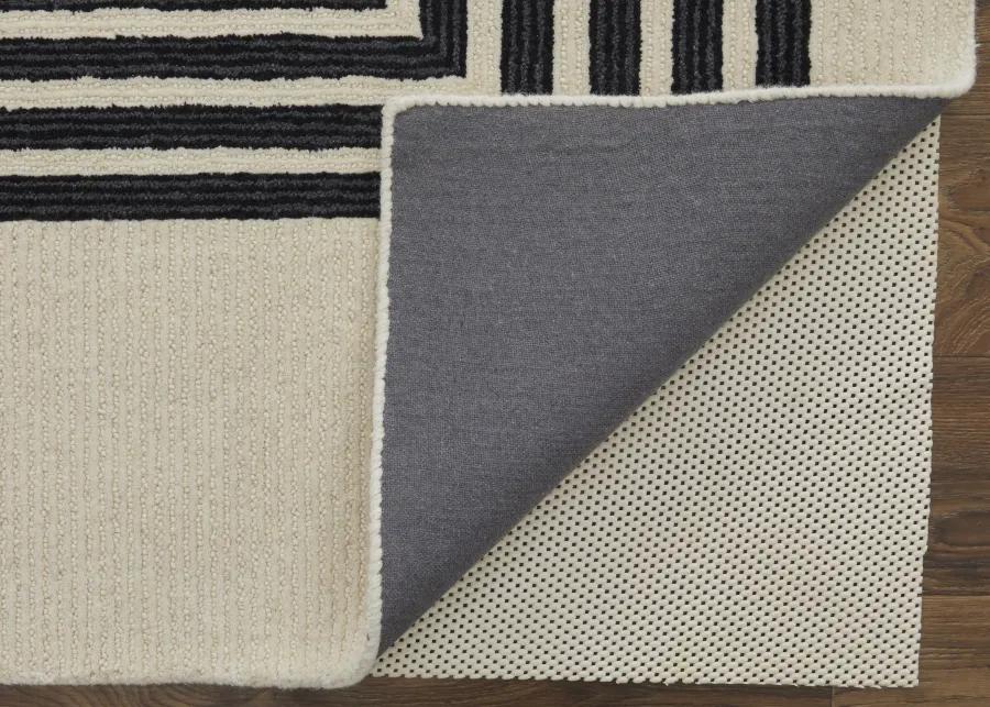 Maguire 8900F Gray/Ivory/Black 5' x 8' Rug