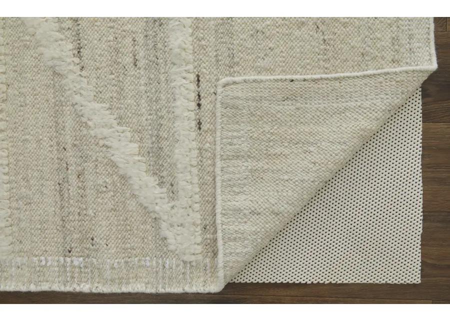 Ashby 8907F Ivory 2' x 3' Rug