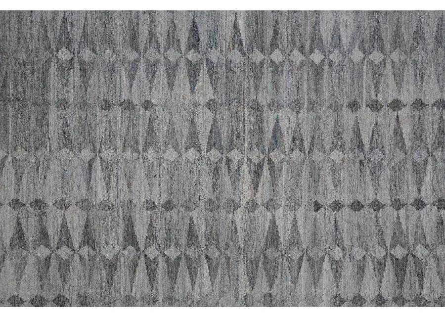 Beckett 0814F Gray/Silver/Ivory 8' x 10' Rug