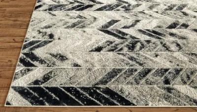 Micah 3048F Black/Gray/Silver 6'7" x 9'6" Rug