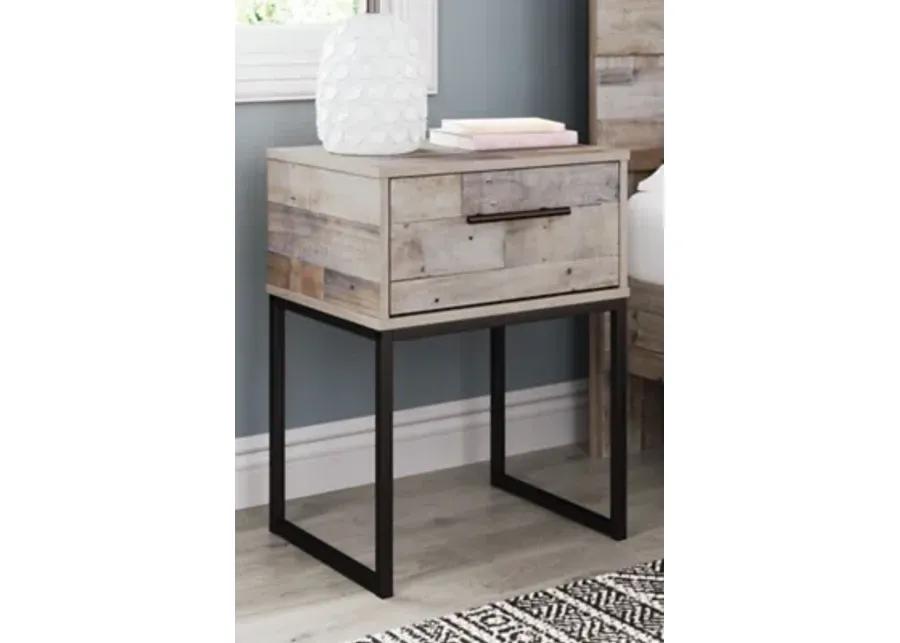 Neilsville 20" Nightstand in Whitewash