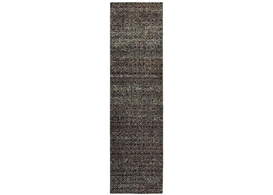 Atlas 2'3" x 8' Black Rug