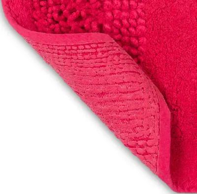 Composition Fiesta Fuschia 1' 9" x 2' 10" Bath Mat