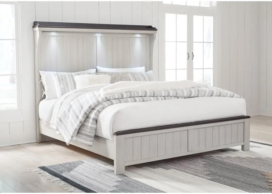 Darborn Queen Panel Bed