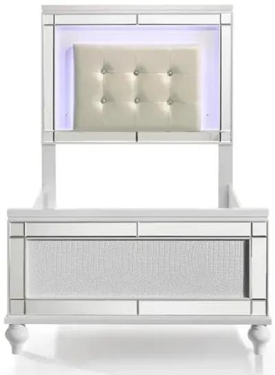 New Classic Furniture Furniture Valentine Solid Wood Twin Size Lighted Bed in White