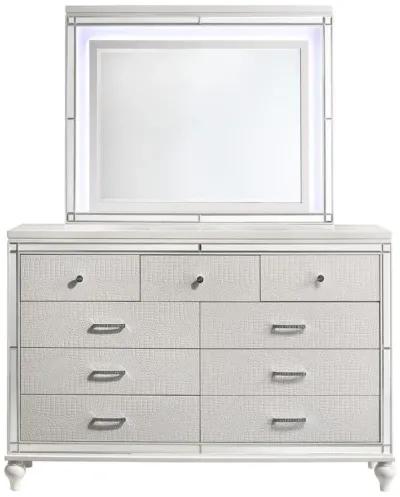 New Classic Furniture Furniture Valentine Solid Wood Dresser with 9 Drawers in White