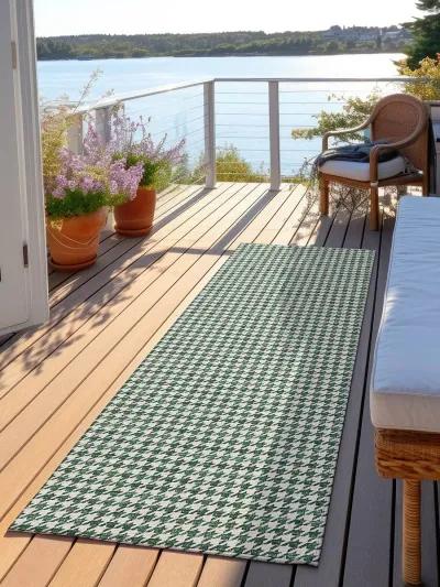 Hinton HN1 Green 2'3" x 10' Rug