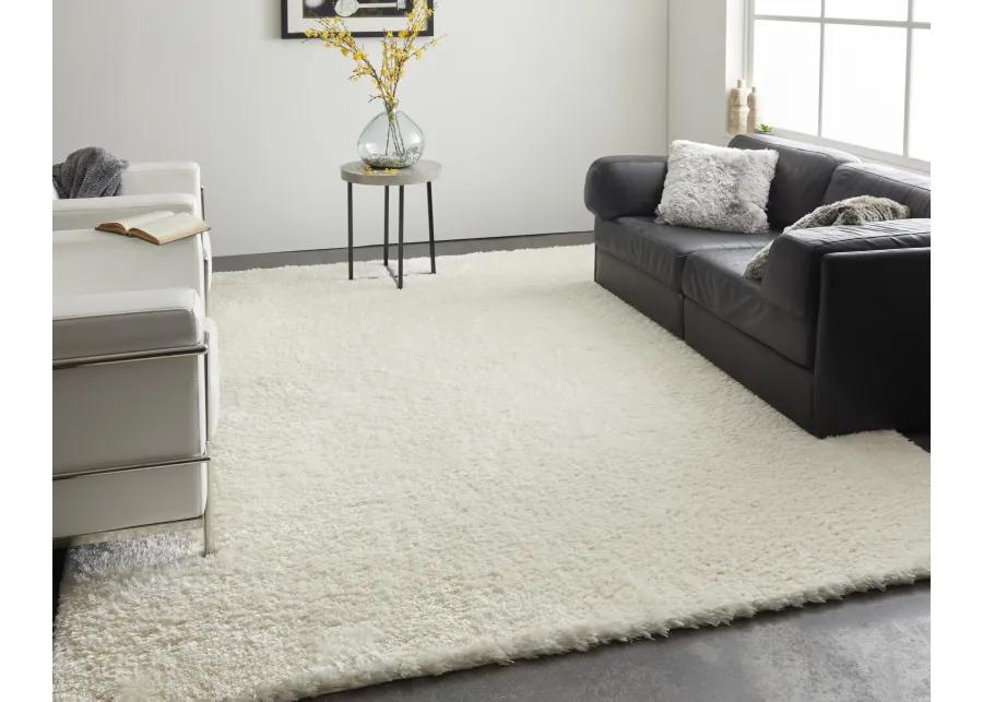 Darian 39K0F White 2'6" x 8' Rug