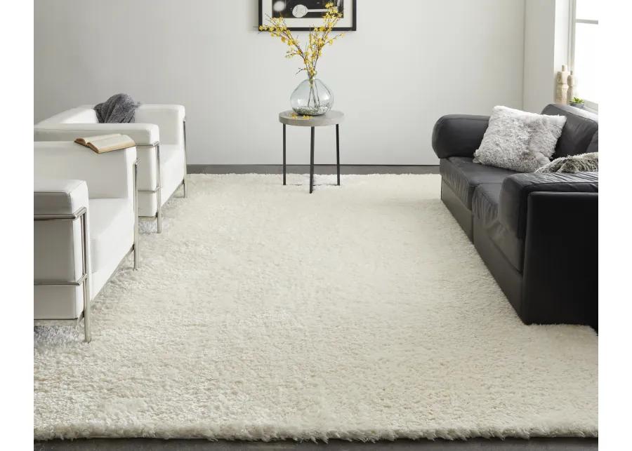 Darian 39K0F White 2'6" x 8' Rug