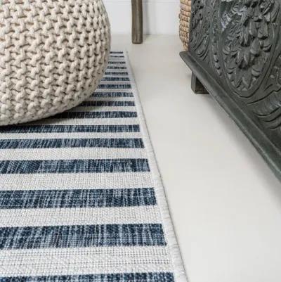 Sukie Modern Offset Stripe Indoor/Outdoor Area Rug