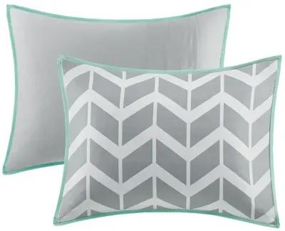 Gracie Mills Basil Chevron Bliss Comforter Set