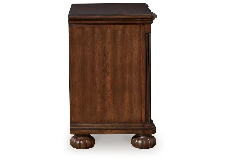 Lavinton Nightstand