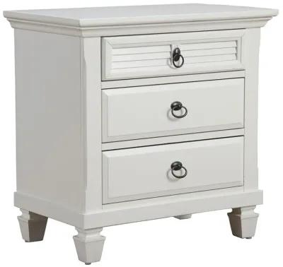 Homezia White Plantation 3 Drawer Nightstand