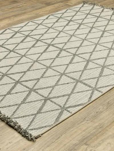 Gillian 7'10" x 10' Beige Rug