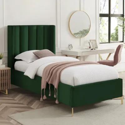 Inspired Home Avett Platform Bed