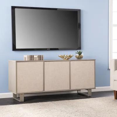 Giovanna Media Console