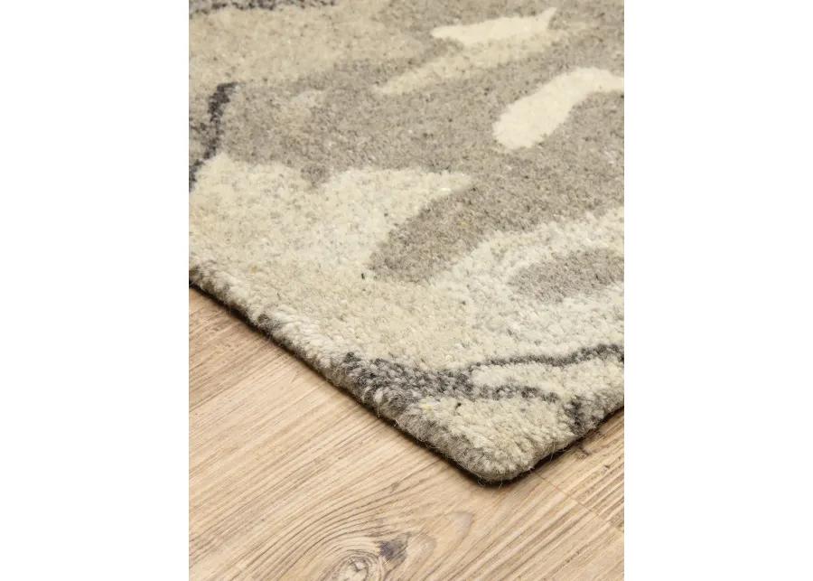 Anastasia 2'6" x 8' Beige Rug