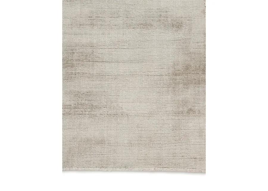 Yasmin Yasmin White 5' x 8' Rug