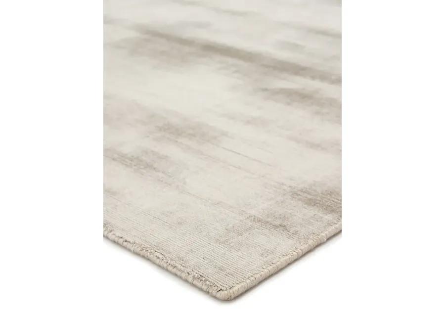 Yasmin Yasmin White 5' x 8' Rug