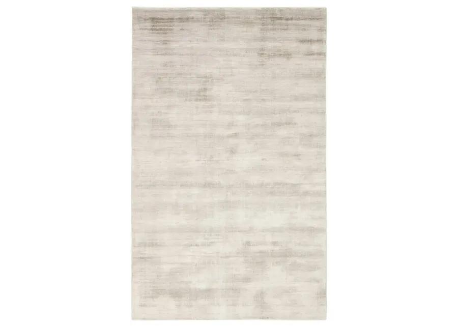 Yasmin Yasmin White 5' x 8' Rug