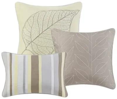 Gracie Mills Forest 6-Piece Embroidered Quilt Set with Throw Pillows