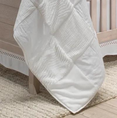 Lambs & Ivy Signature White Luxury Textured Patchwork Crib/Toddler Quilt