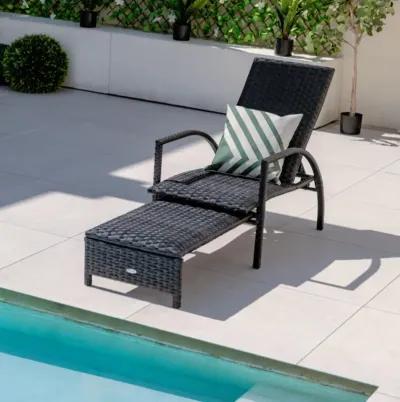 Hivvago Patio Chaise Lounge Outdoor Rattan Lounge Chair with Retractable Ottoman