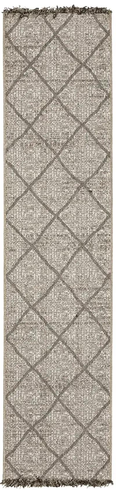 Gillian 1'10" x 7'6" Beige Rug