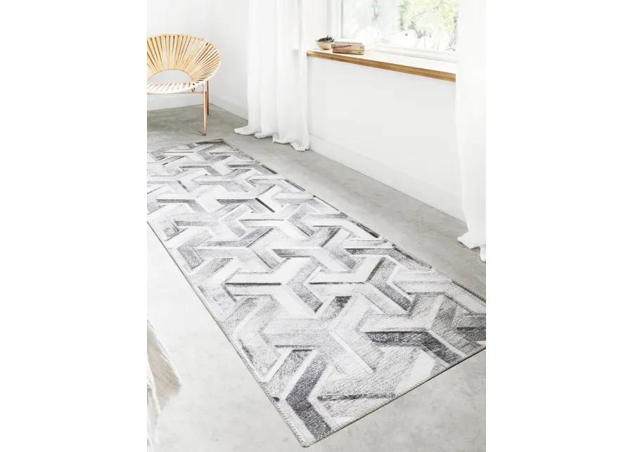 Maddox MAD05 2'6" x 7'6" Rug