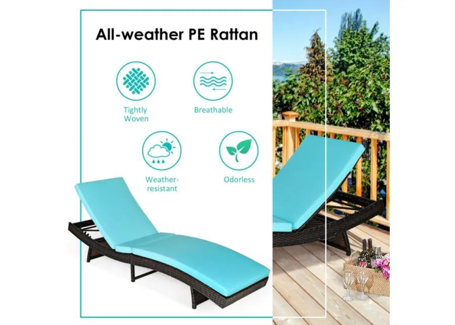 Patio Folding Chaise Lounge with 5 Adjustable Levels and Cushion