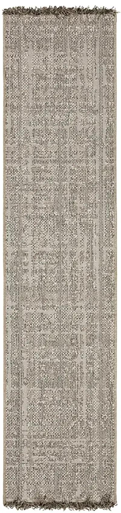 Gillian 1'10" x 7'6" Beige Rug