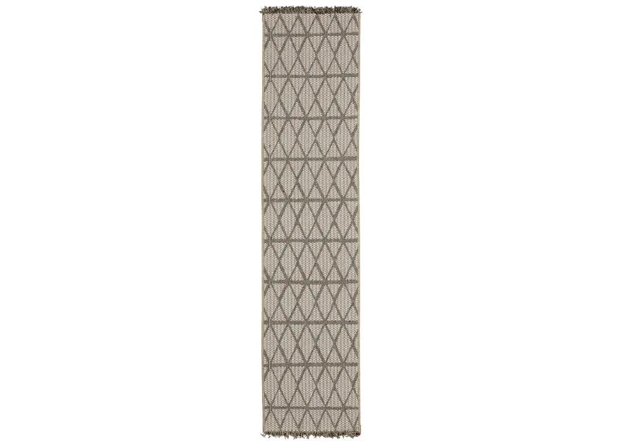 Gillian 1'10" x 7'6" Beige Rug