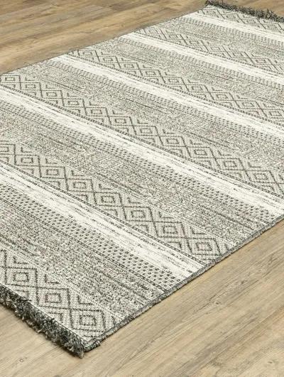 Gillian 5'3" x 7'3" Beige Rug